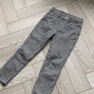 Uniqlo Black and White Gingham Skinny Pants